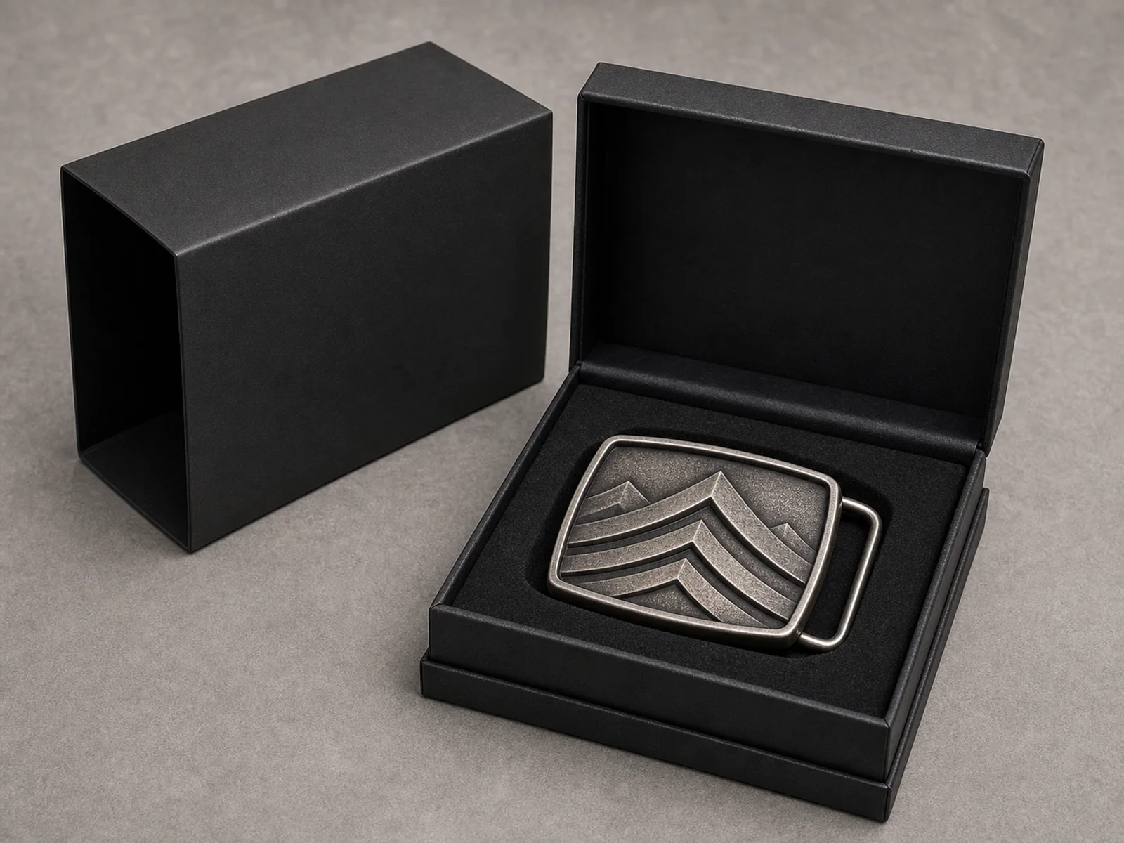 Illustrative collector packaging for a custom sculpted belt buckle